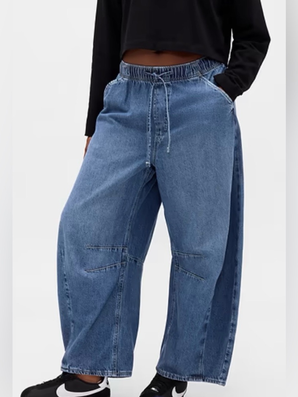 GAP Mid Rise UltraSoft Easy Horseshoe/Barrel Jeans Size Large